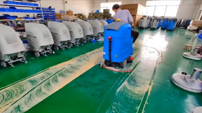 黄浦2023年还在用人工的物业保洁不妨试试洗地机吧